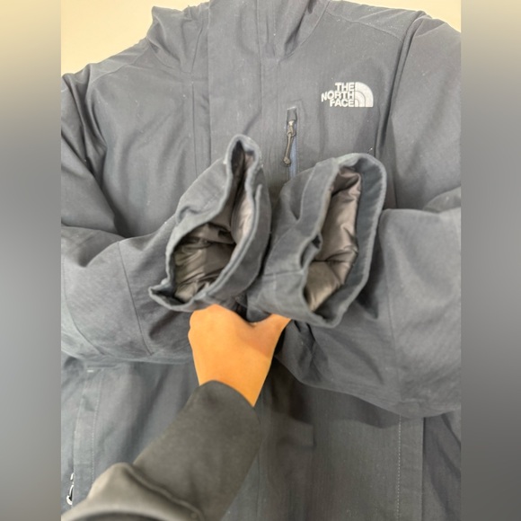 The North Face Men's Large Black Puffer Jacket Hooded Winter Coat - Picture 12 of 13